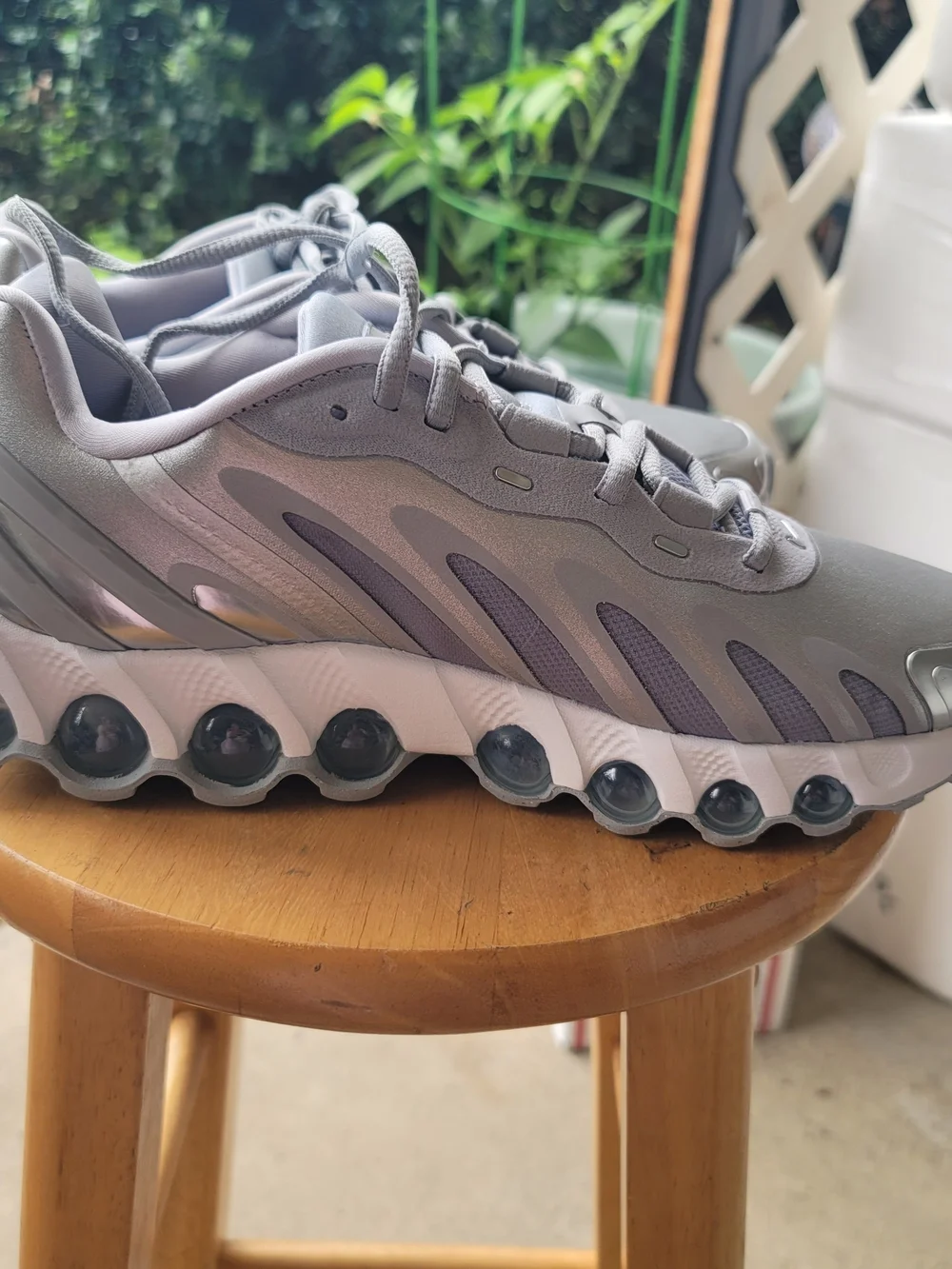 NWOT Nike AirMax Dn8 Gray Metallic Runner Sneakers. 8.5 Womens. 7 Mens. Boxed
